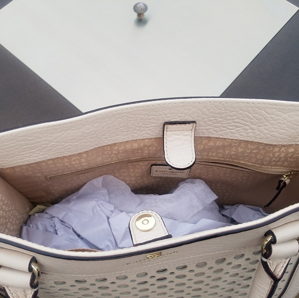 Kate Spade satchel handbag- never used - Picture 2 of 5
